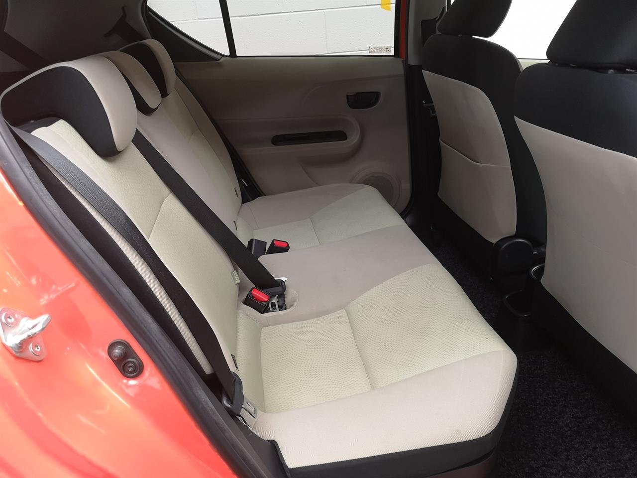 2013 Toyota Aqua