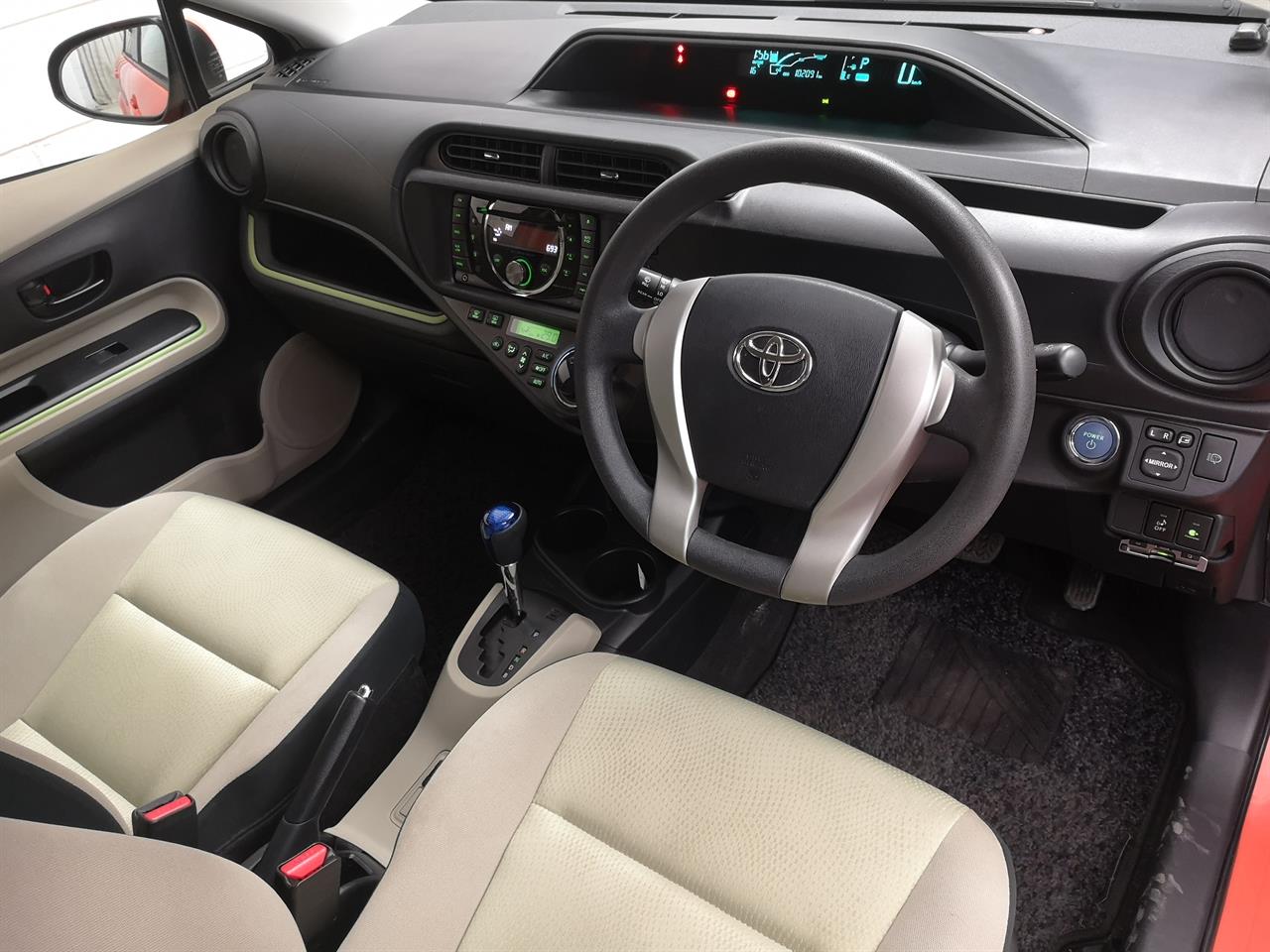 2013 Toyota Aqua