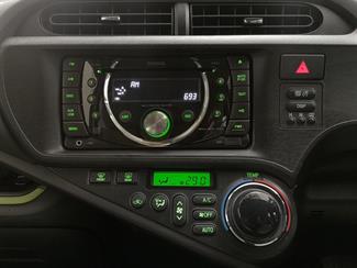 2013 Toyota Aqua - Thumbnail