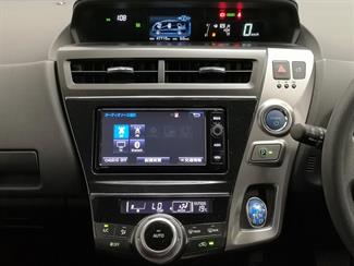 2015 Toyota Prius - Thumbnail