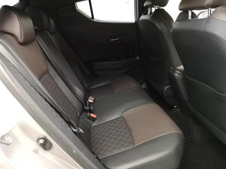 2017 Toyota C-HR - Thumbnail