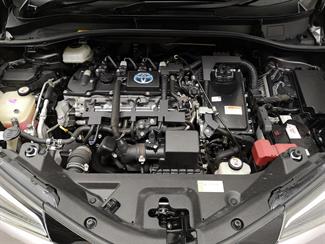 2017 Toyota C-HR - Thumbnail