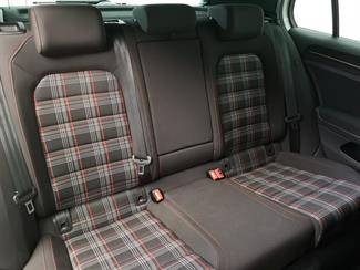 2017 Volkswagen Golf GTI - Thumbnail