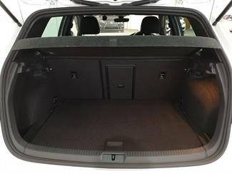 2017 Volkswagen Golf GTI - Thumbnail