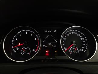 2013 Volkswagen Golf - Thumbnail