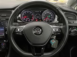 2013 Volkswagen Golf - Thumbnail