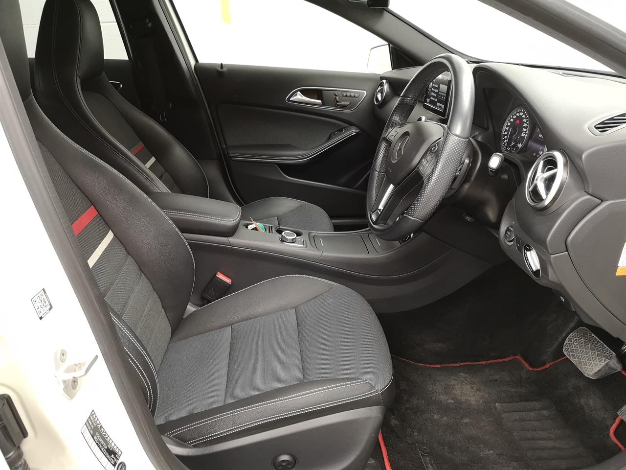 2015 Mercedes-Benz A 180