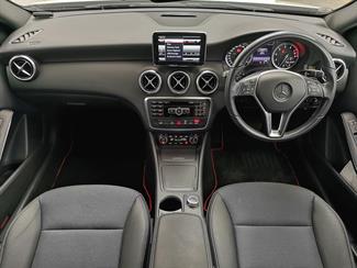 2015 Mercedes-Benz A 180 - Thumbnail
