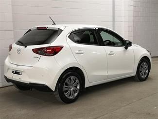 2020 Mazda 2 - Thumbnail