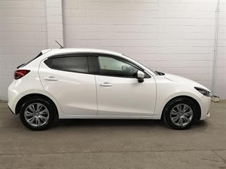 2020 Mazda 2 - Thumbnail