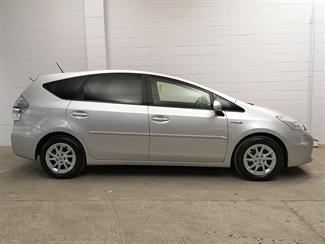 2012 Toyota Prius - Thumbnail