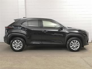 2021 Toyota Yaris - Thumbnail