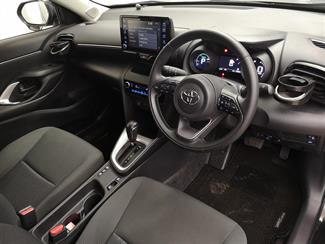 2021 Toyota Yaris - Thumbnail