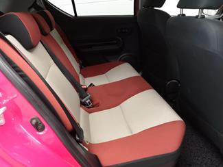 2014 Toyota Aqua - Thumbnail