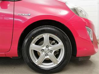 2014 Toyota Aqua - Thumbnail