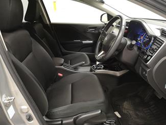 2014 Honda Grace - Thumbnail