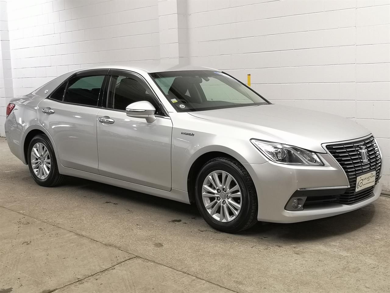 2013 Toyota Crown