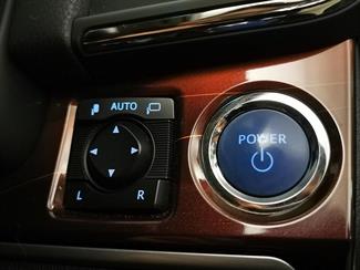 2013 Toyota Crown - Thumbnail