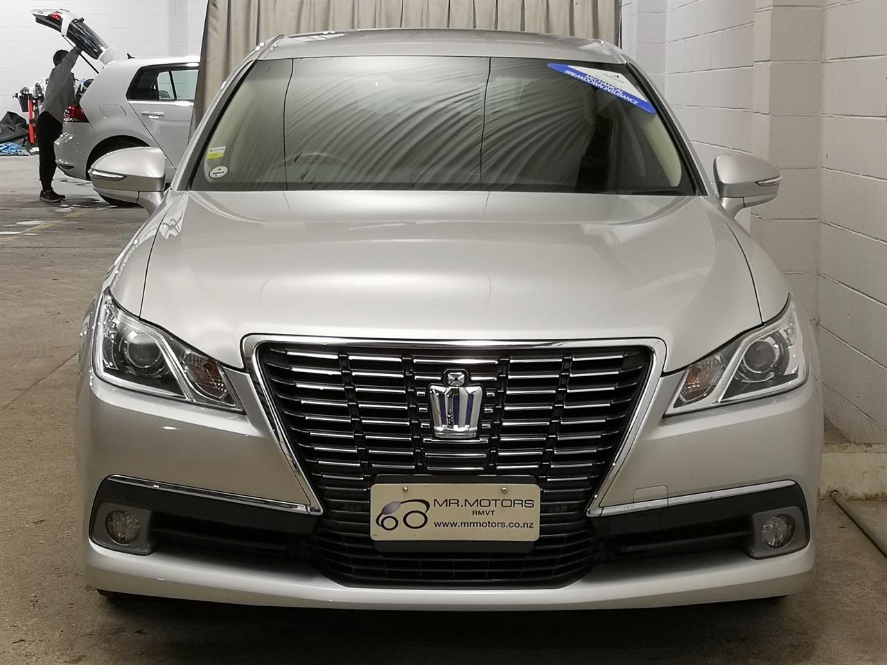 2013 Toyota Crown