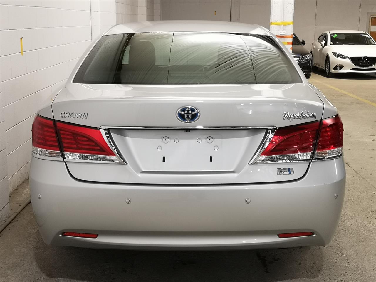 2013 Toyota Crown
