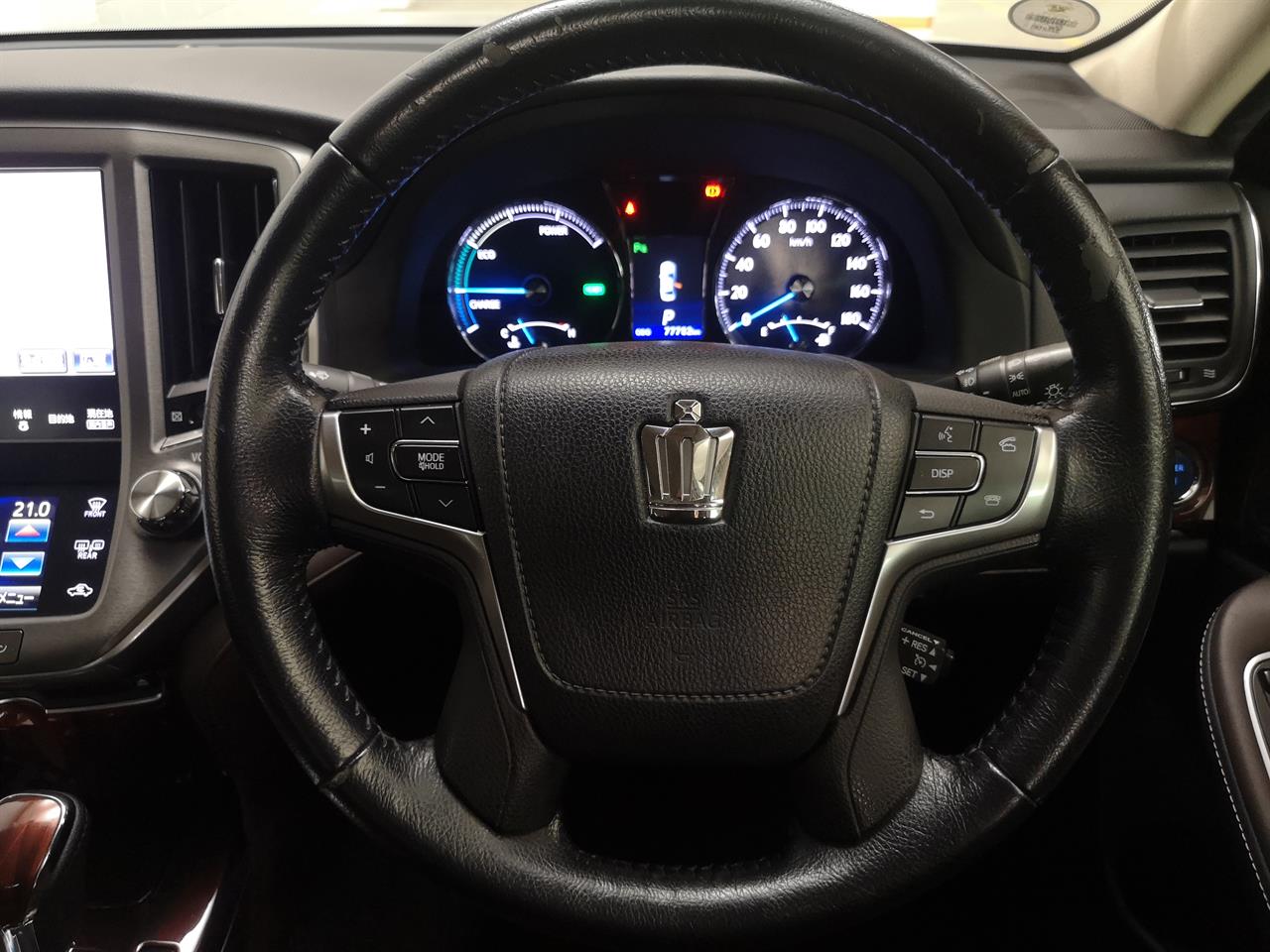 2013 Toyota Crown