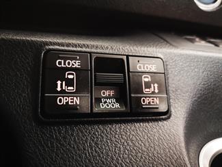 2017 Toyota Sienta - Thumbnail