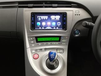 2015 Toyota Prius - Thumbnail
