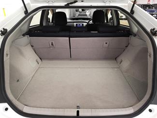 2015 Toyota Prius - Thumbnail