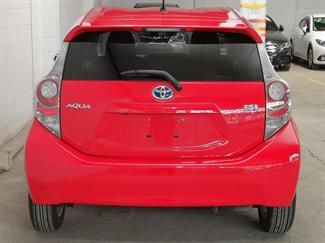 2012 Toyota Aqua - Thumbnail