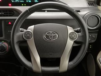 2012 Toyota Aqua - Thumbnail