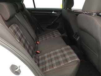 2015 Volkswagen Golf GTI - Thumbnail