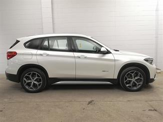 2015 BMW X1 - Thumbnail