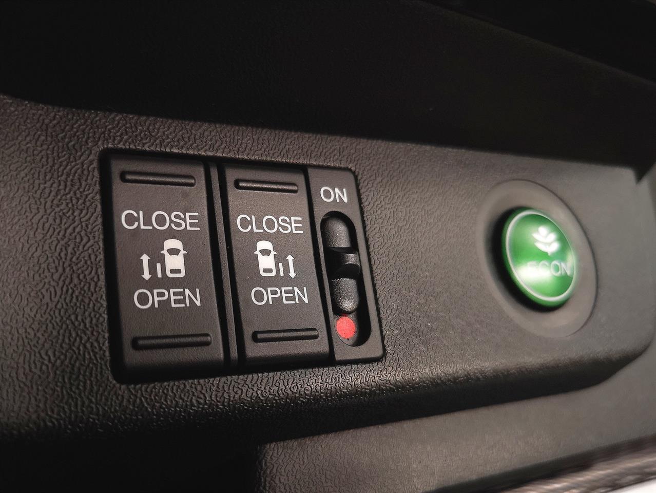 2018 Honda Step Wagon