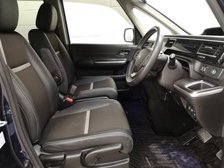 2018 Honda Step Wagon - Thumbnail