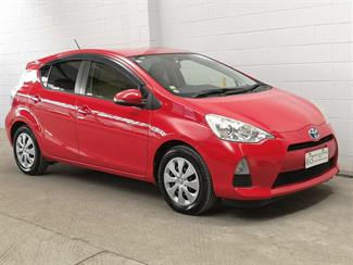 2013 Toyota Aqua - Thumbnail