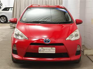 2013 Toyota Aqua - Thumbnail