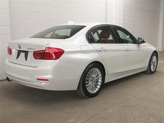 2019 BMW 320d - Thumbnail