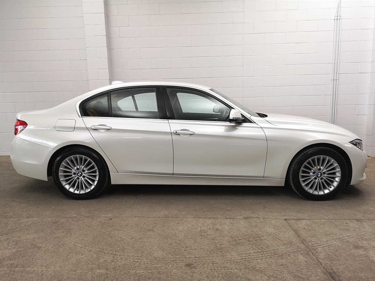 2019 BMW 320d