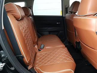 2014 Mitsubishi Outlander - Thumbnail