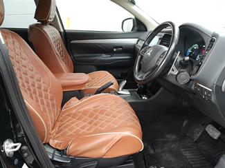 2014 Mitsubishi Outlander - Thumbnail