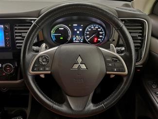2014 Mitsubishi Outlander - Thumbnail