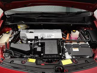 2014 Toyota Prius - Thumbnail