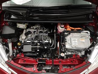 2019 Toyota Vitz - Thumbnail