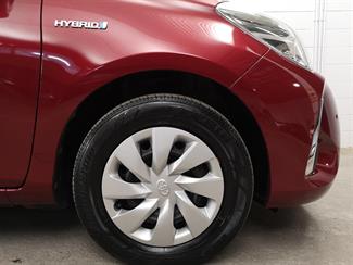 2019 Toyota Vitz - Thumbnail