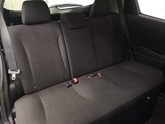 2017 Toyota Vitz - Thumbnail