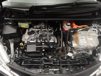 2017 Toyota Vitz - Thumbnail