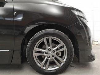 2013 Nissan Elgrand - Thumbnail