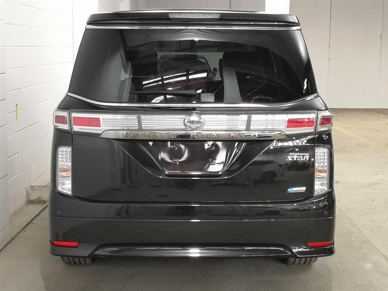 2013 Nissan Elgrand