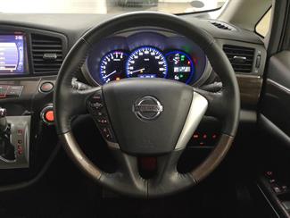 2013 Nissan Elgrand - Thumbnail