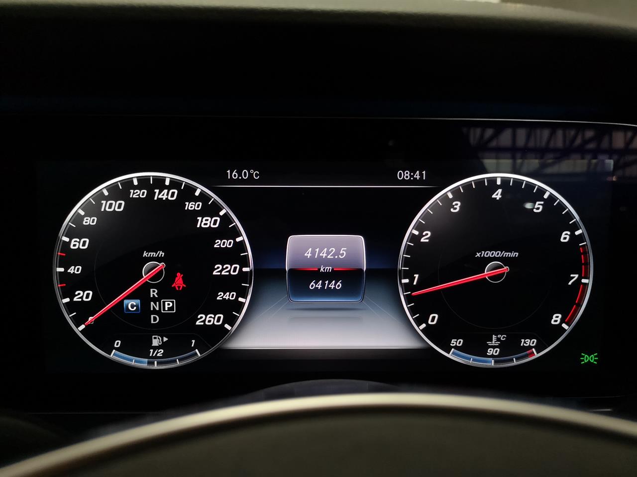 2016 Mercedes-Benz E 200